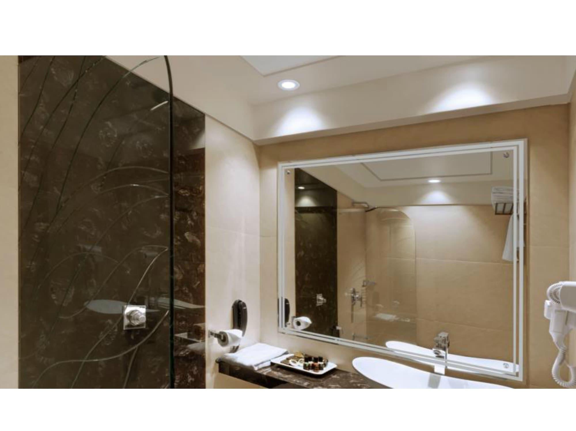 Hotel Suba Palace Mumbai Bagian luar foto