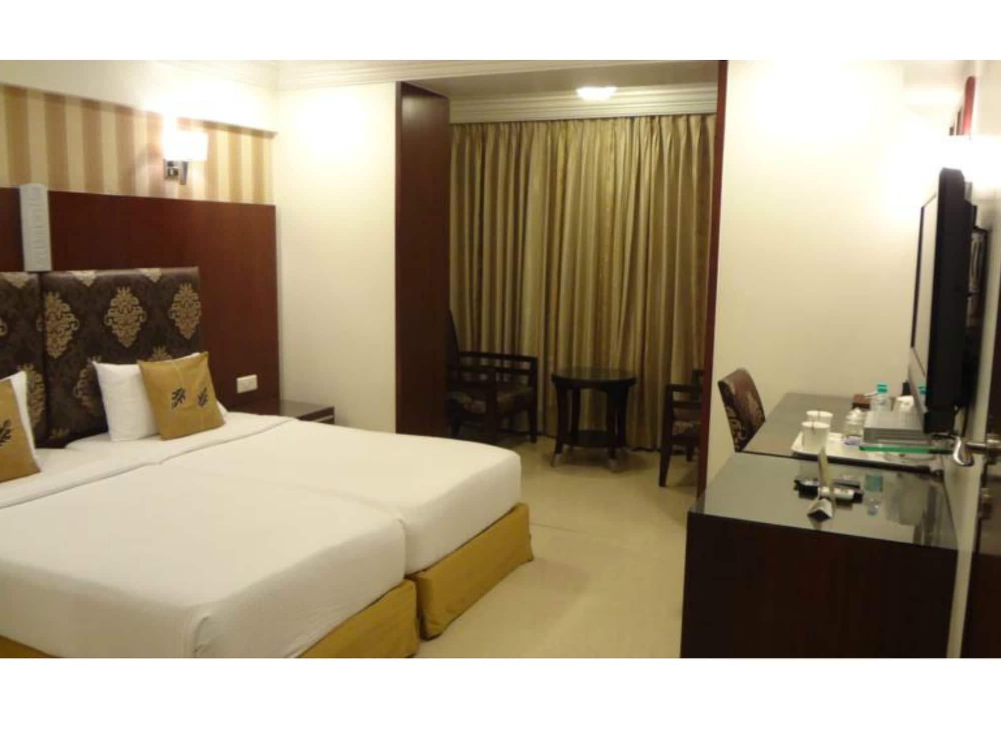 Hotel Suba Palace Mumbai Bagian luar foto