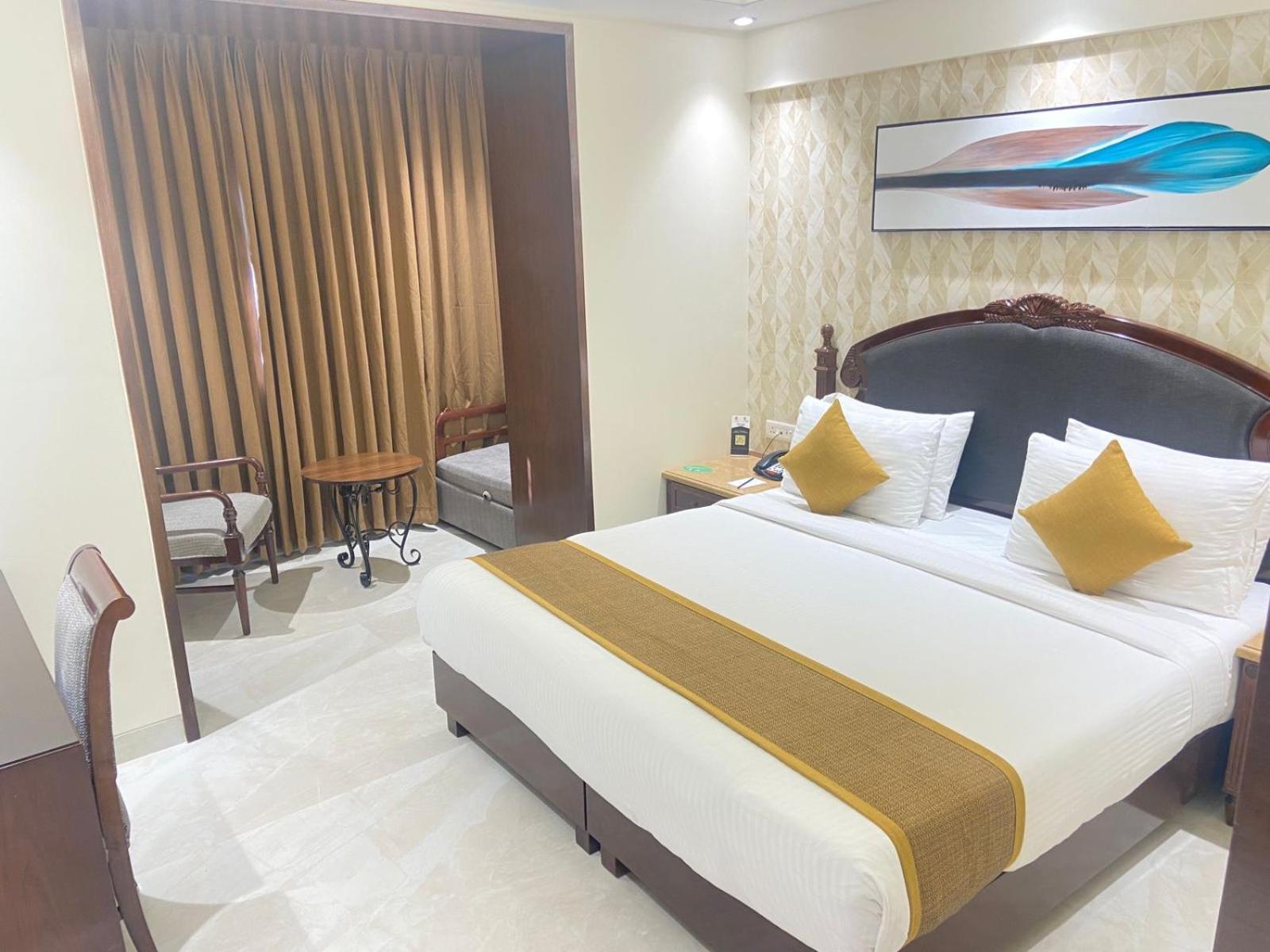 Hotel Suba Palace Mumbai Bagian luar foto
