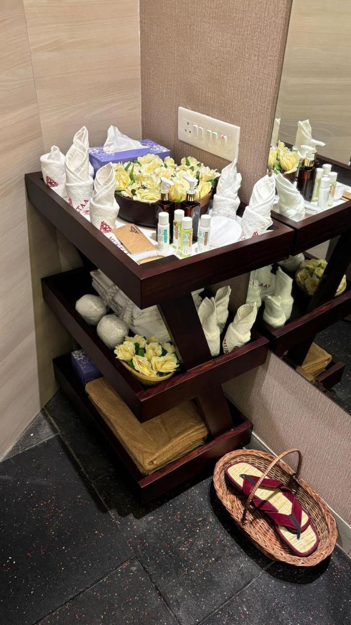 Hotel Suba Palace Mumbai Bagian luar foto