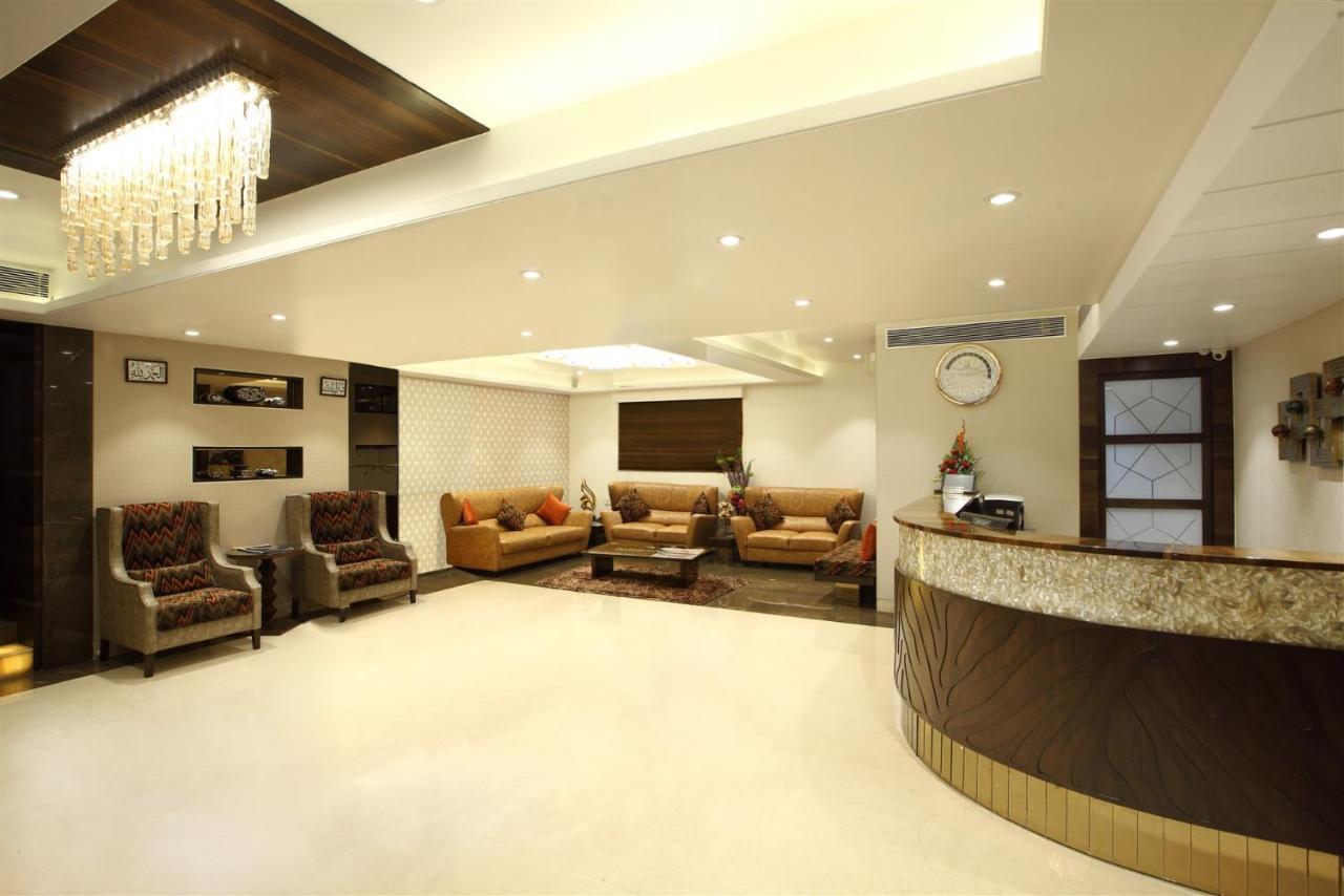 Hotel Suba Palace Mumbai Bagian luar foto